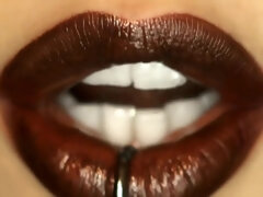 Tetas grandes, Estilo perrito, Penetracion con dedos, Sexo duro, Latina, Lamidas, Masturbación, Coño