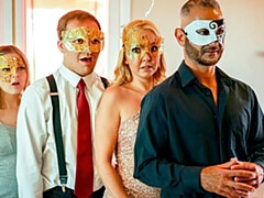 Culo grande, Verga grande, Tetas grandes, Mamada, Estilo perrito, Madres para coger, Orgía