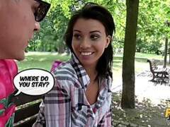 Amateur, Sucer une bite, En levrette, Branlette thaïlandaise, Léchez, De plein air, Pov, Chatte