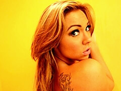 18, 素人, お尻, 指いじり, オナニー, ガリガリ, ストリッピング, オッパイの