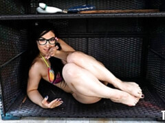 Жопа, Минет, Брюнетки, Очки, Ласковые ручки, Бассейн, Бритые, Сиськи