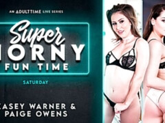 Blond, Vingeren, Zoenen, Lesbisch, Likken, Strippen, Tatoeage, Tieten likken