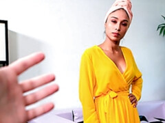 Cul, Gros cul, Sucer une bite, Béant, Branlette thaïlandaise, Masturbation, Pov, Tatouage