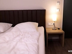 Grosse bite, Gros seins, Femme couguar, Queue, Allemand, Hôtel, Mère que j'aimerais baiser, Nénés