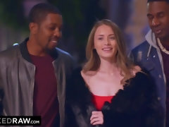 Anal, Cul à la bouche, Sucer une bite, Brunette brune, Double pénétration, Faciale, Interracial, Plan cul à trois