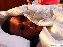 Поза 69, Большие сиськи, Сперма во рту, Мамочка, Киски, Бритые, Сквиртинг, Чулки