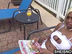 Бикини, Черные, Черненькие, Обнаженные, На природе, Бассейн