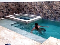 Большой член, Минет, Брюнетки, Группа, Хд, Мускулы, Бассейн, Тату