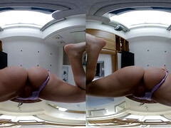 Gros seins, Brunette brune, Face assise, Fétiche, Pov, Réalité, Rasée, Nénés