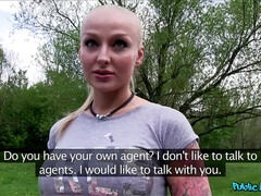 Enthousiasteling, Grote mammen, Sperma, Sperma in gezicht, Buiten, Gezichtspunt, Tieten likken