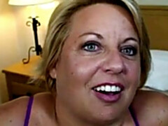 Belle grosse femme bgf, Gros seins, Sucer une bite, Hard, Mature, Mère que j'aimerais baiser, Tatouage, Vibromasseur