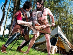 Grote kont, Grote mammen, Pijpbeurt, Hondjeshouding, 1 man 2 vrouwen, Buiten, Trio, Tieten likken