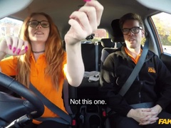 Leie, Blasen, Auto, Besamung, Fingern, Im freien, Pov, Muschi