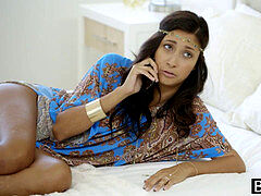 Grosser schwanz, Schwarz, Blasen, Braunhaarige, Würgen, Zierlich