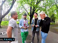 Grosse titten, Besamung, Gruppensex, Gruppe, Hardcore, Italienisch, Titten