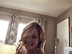Grosse titten, Blondine, Blasen, Besamung, Handjob, Hardcore, Lecken, Titten