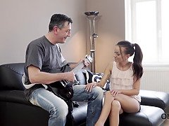 18 años, Linda, Polla, Lamidas, Tetas naturales, Coño, Realidad, Adolescente