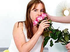 18 jaar, Grote kont, Grote lul, Pijpbeurt, Hondjeshouding, Kort haar, Mager, Tiener