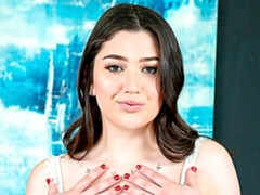 Culo grande, Tetas grandes, Consolador, Abierta, Pajear, Lencería, Afeitado, Juguetes