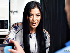 Язык в попке, Ванна, Минет, Брюнетки, Собачьи, Джинсы, Лизание, Милф