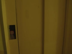 Pijpbeurt, Universiteit, Sperma in mond, Jurk, Handbeurt, Geschoren, Tatoeage, Tieten likken