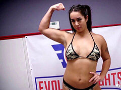 フェラチオ, レズビアン, スポーツ, ペニスバンド, タトゥー, オッパイの