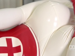 Gros seins, Fétiche, Doigter, Latex, Orgasme, Suçant, Tabou, Jouets