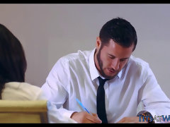 Tromperie, Femme couguar, Mère que j'aimerais baiser, Bureau, Jarretelles