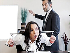 Culo grande, Tetas grandes, Mamada, Morena, Estilo perrito, Madres para coger, Oficina, Tetas