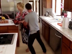 Анальный секс, Большие сиськи, Грудастые, Кончили внутрь, Глубокая глотка, Зрелые, Милф, Киски