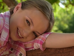 Blondine, Tschechisch, Füsse, Lingerie, Muschi, Solo, Tätowierung, Titten