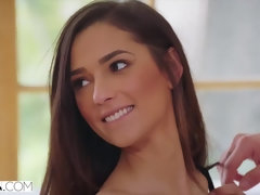 18 jaar, Lieveling, Hardcore, Ondergoed, Pornster, Rijden, Trio, Tieten likken