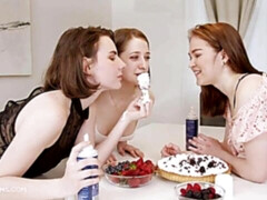 Gros cul, Embrassement, Léchez, Lingerie, Rasée, Dénudage, Adolescente, Nénés