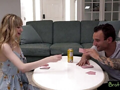 Блондинки, Минет, Глубокая глотка, Секс без цензуры, Огромный член, Крошечные, Жесткий секс, Тощие