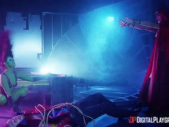 Sucer une bite, Bondage, Brunette brune, Queue, Seins naturels, Pov, Chatte, Réalité