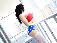 Lieveling, Grote mammen, Bruinharig, Alleen, Tieten likken