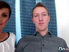 Gros seins, Blonde, Brunette brune, Interracial, Mamelons, Actrice du porno, Nénés, Mouillée