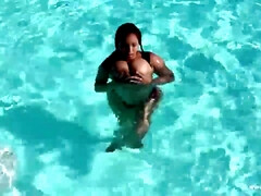 Amateur, Chica, Tetona, Monstruo, Tetas naturales, Al aire libre, Solo, Mojado