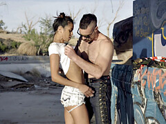 Pijpbeurt, Braziliaans, Sperma shot, Hondjeshouding, Sperma in gezicht, Natuurlijke tieten