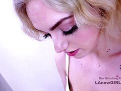 Model gets long prick cuz she is so cute in studio