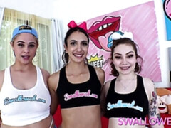 Lécher le cul, Sucer une bite, Éjaculer dans la bouche, Tir de sperme, Groupe, Fille latino, Tatouage, Adolescente