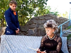 Grosser schwanz, Blasen, Oma, Reif, Im freien, Pornostars, Strümpfe, Tätowierung