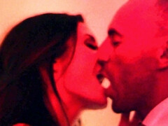 Gros seins, Brunette brune, Tir de sperme, Embrassement, Léchez, Mère que j'aimerais baiser, Chatte, Rasée