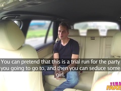 Grosse titten, Blasen, Auto, Hundestellung, Aufs gesicht abspritzen, Fingern, Handjob, Muschi