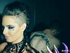 Сумасшедшие, Фетиш