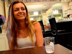 Anal, En gros plan de très près, Dansant, Extrême, Doigter, Fétiche des pieds, Orgasme, Public
