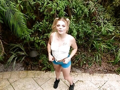 18 jaar, Blond, Diep in de keel, Lul, Sperma in gezicht, Hd, Natuurlijke tieten, Gezichtspunt