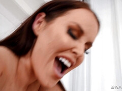 Grote lul, Hardcore, Hd, Moeder, Kut duiken, Roodharige vrouw, Geschoren, Spaans