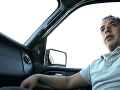 Grosser schwanz, Blasen, Braunhaarige, Viele männer bespritzen eine frau, Spermaladung, Hardcore, Pov, Titten