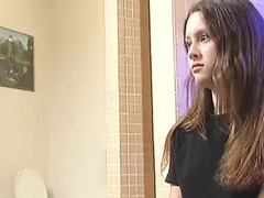 Cul, Salle de bains, Sucer une bite, Frère, Brunette brune, Douche, Adolescente, Uniforme